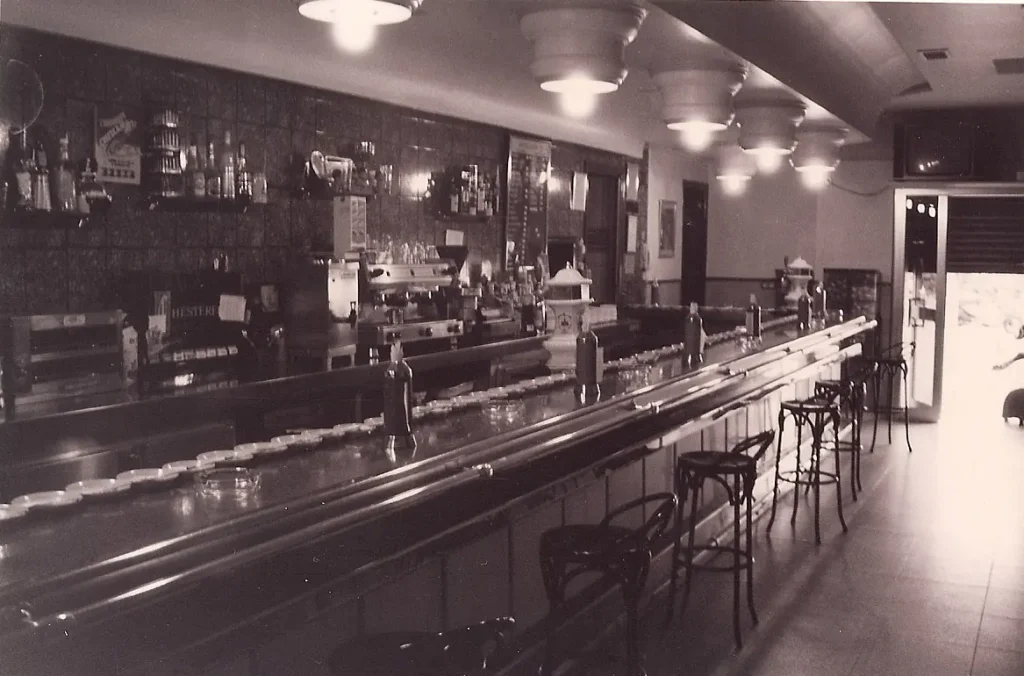 historia de Cafetería Engelberg